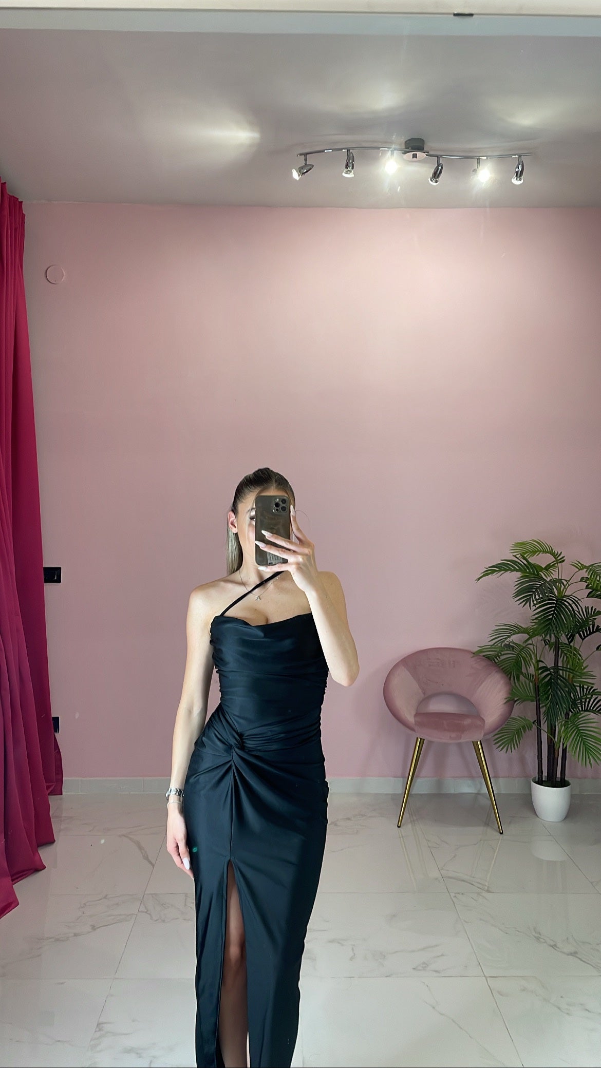 ABITO TOTAL BLACK&amp;RED