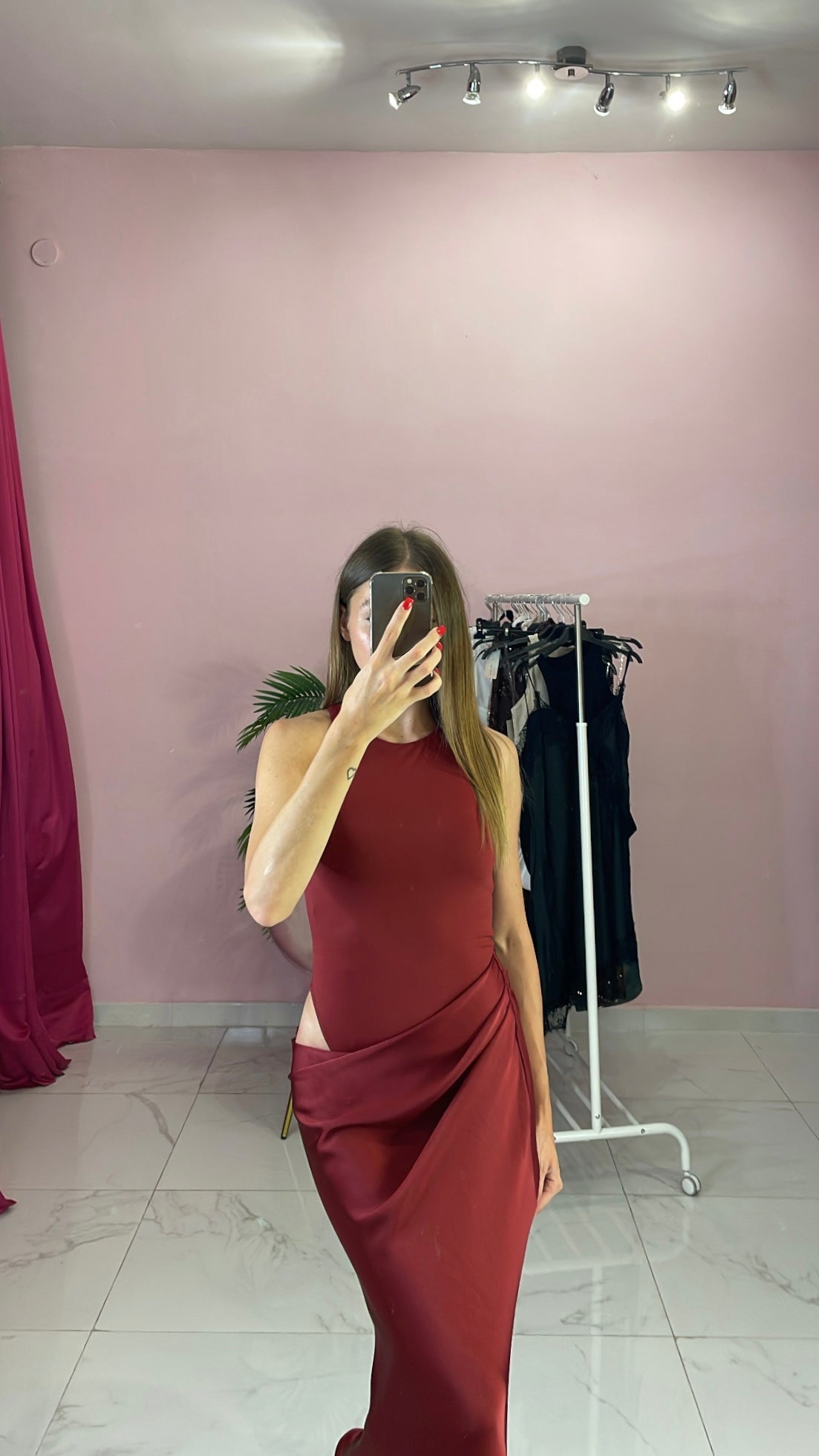 ABITO CUT OUT RASO