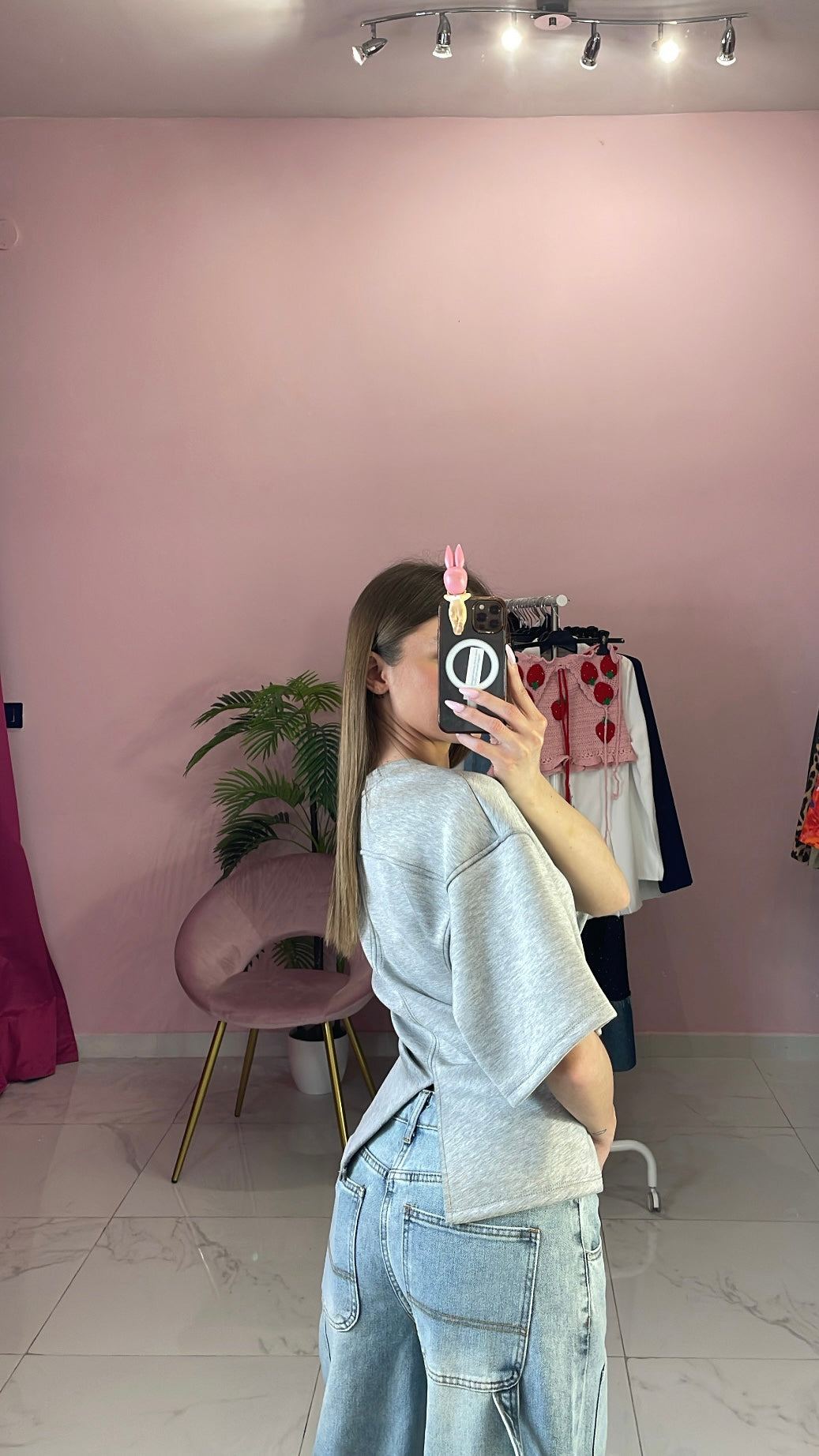 T-SHIRT AVVITATA
