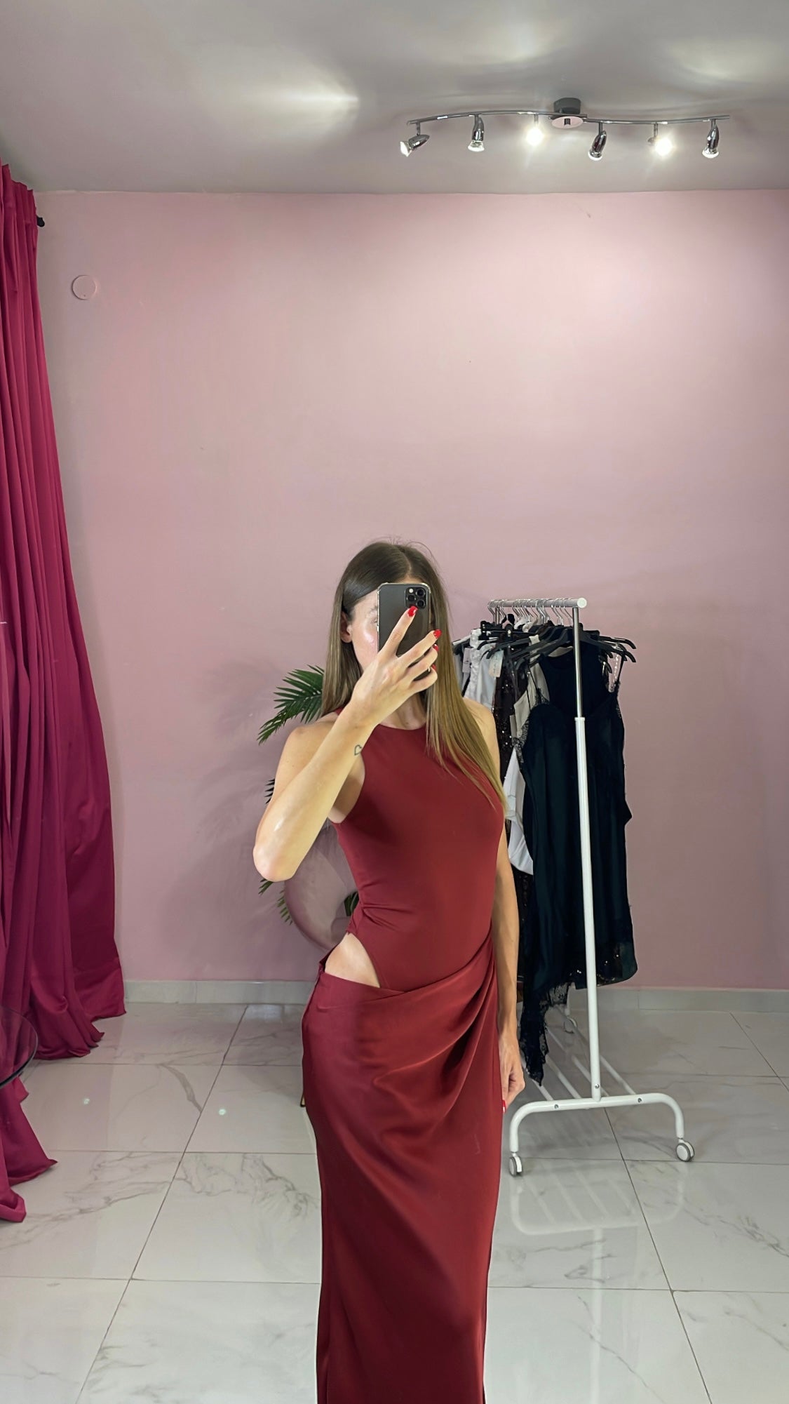 ABITO CUT OUT RASO