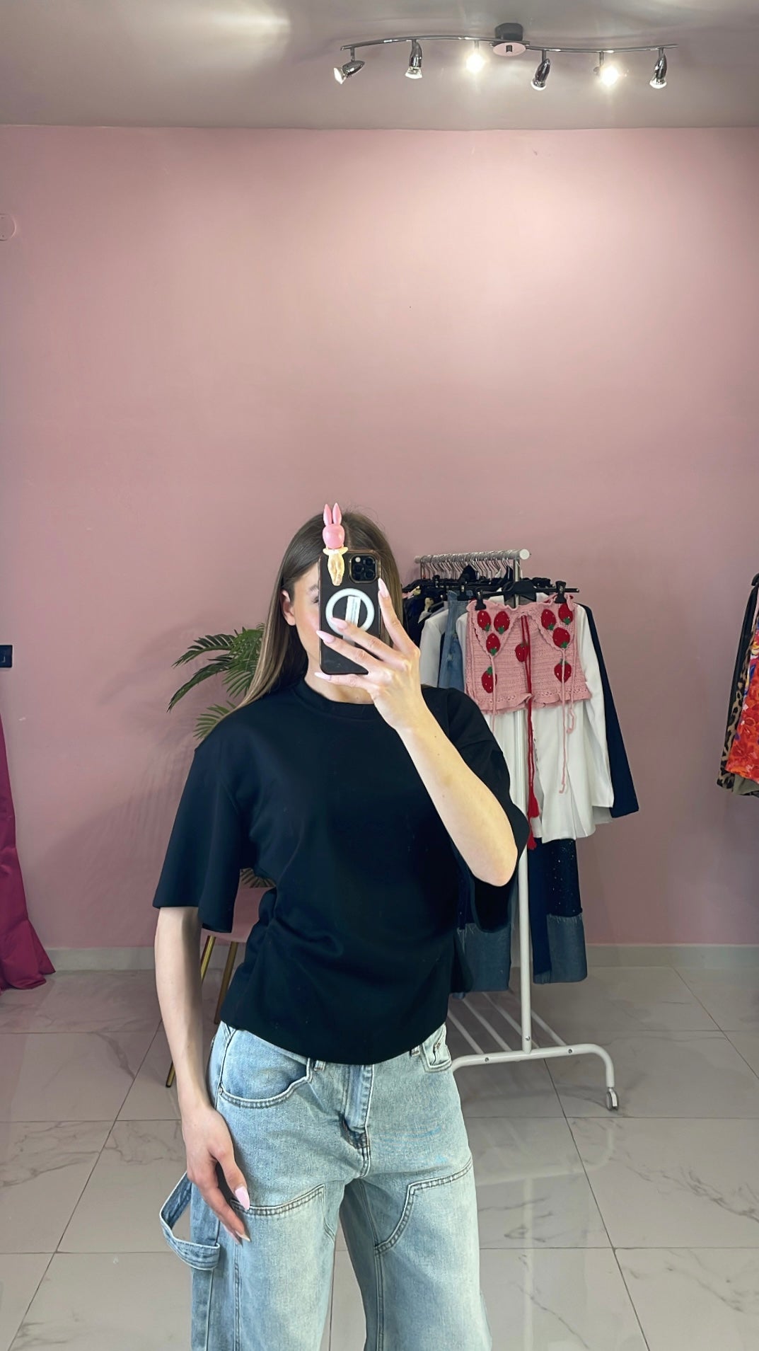 T-SHIRT AVVITATA