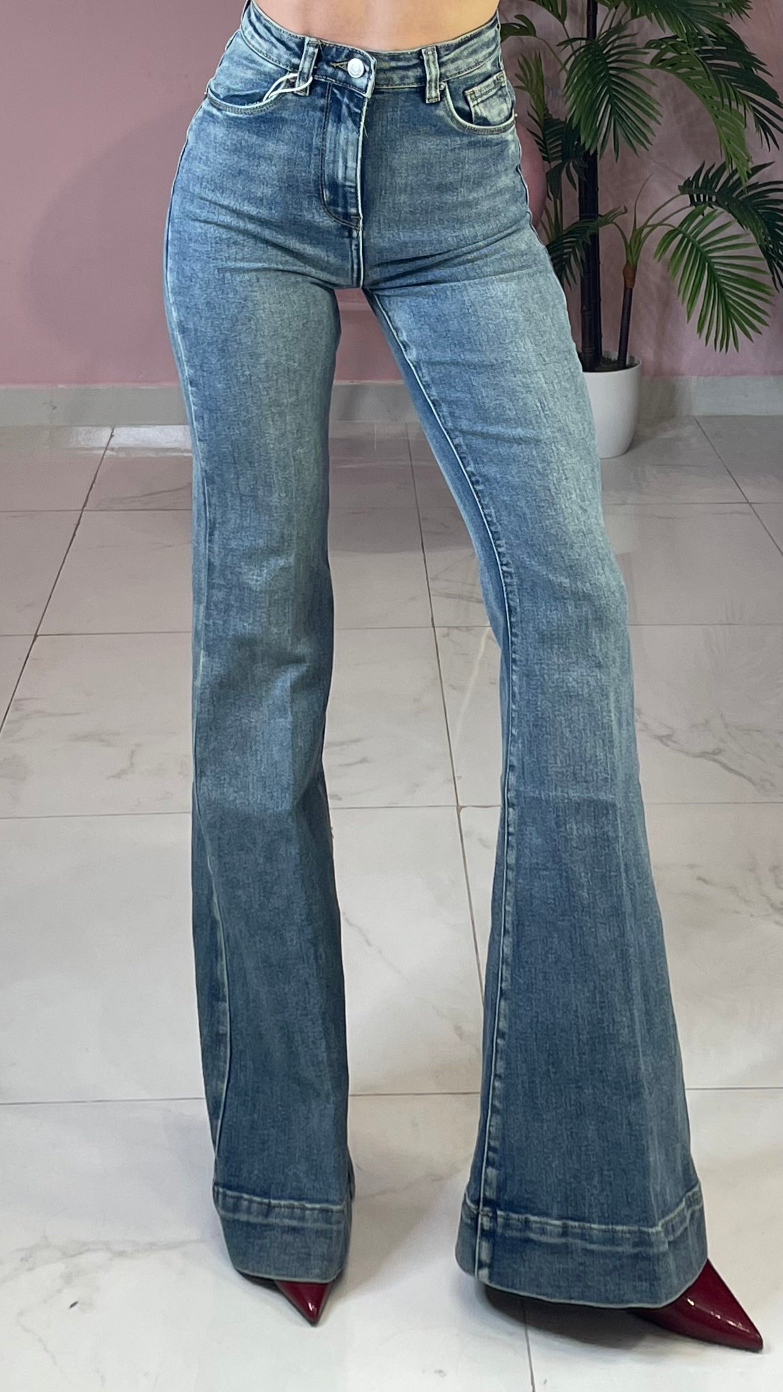 JEANS A ZAMPA PUSH UP