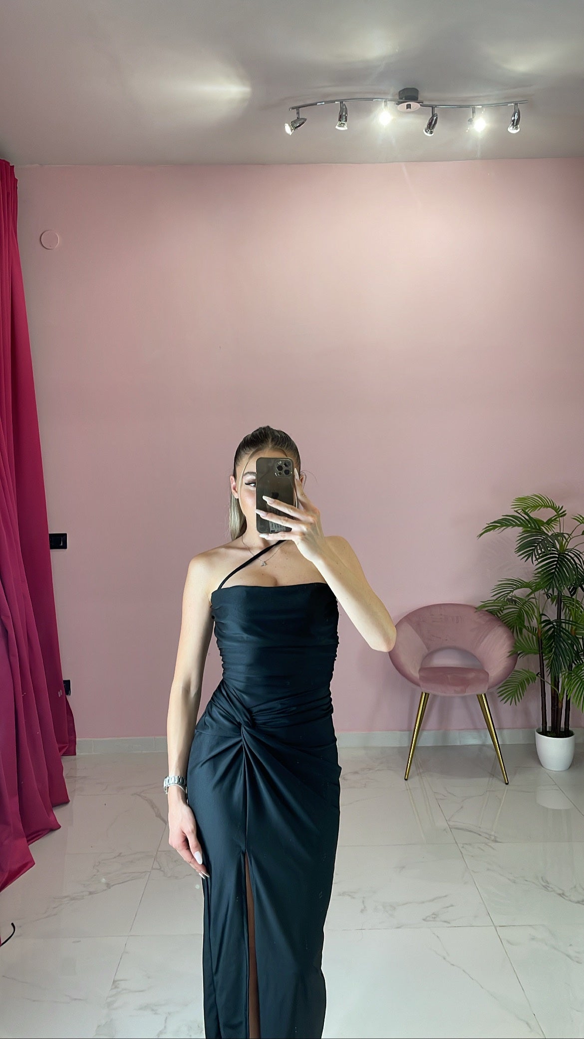 ABITO TOTAL BLACK&amp;RED