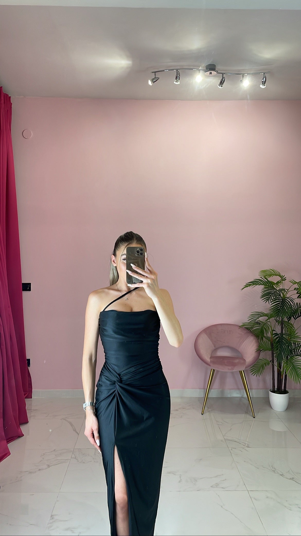 ABITO TOTAL BLACK&amp;RED